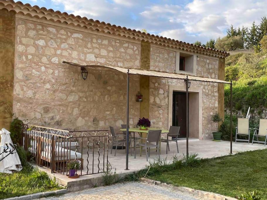 Maison Campagne Aixoise Эгюий Экстерьер фото